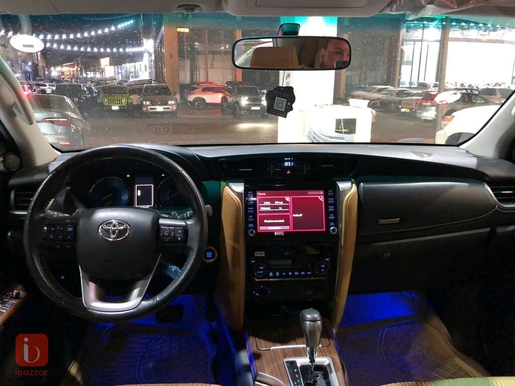 Toyota Fortuner 10