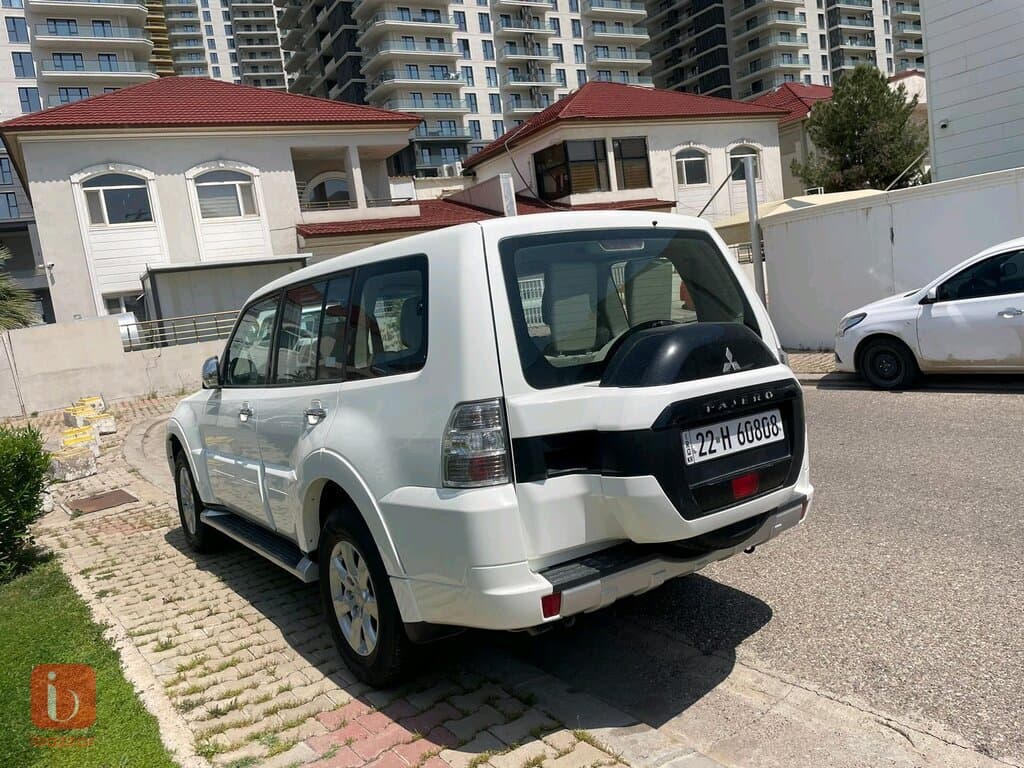 Mitsubishi Pajero Sport 3