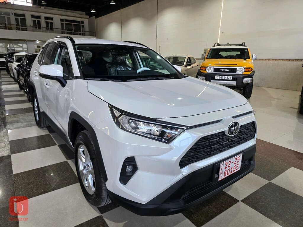 Toyota Rav 4 LE 2