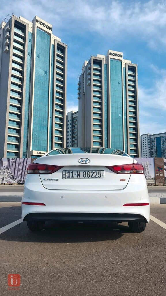 Hyundai Elantra GLS 2