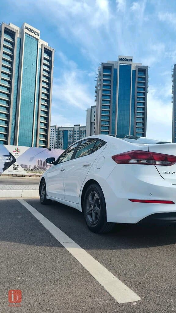 Hyundai Elantra GLS 6