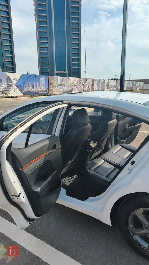 Hyundai Elantra GLS 7