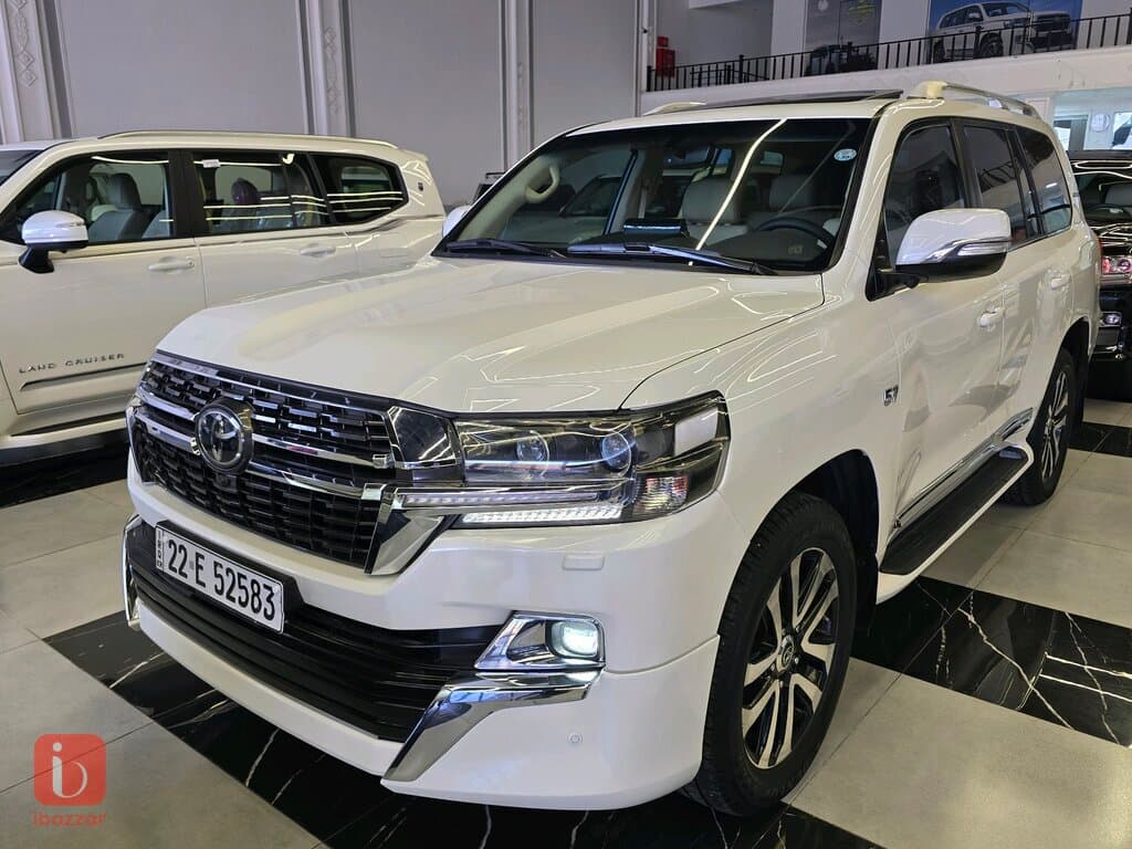 Toyota Land Cruiser VXR 1
