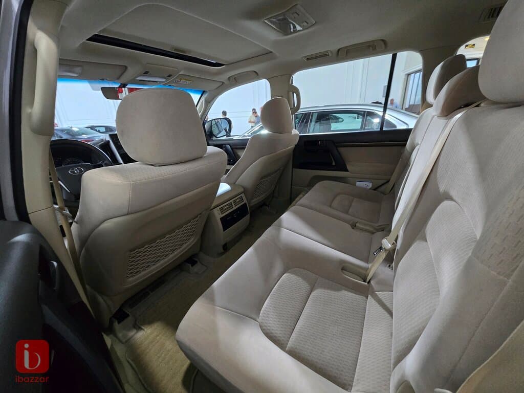 Toyota Land Cruiser GXR 5