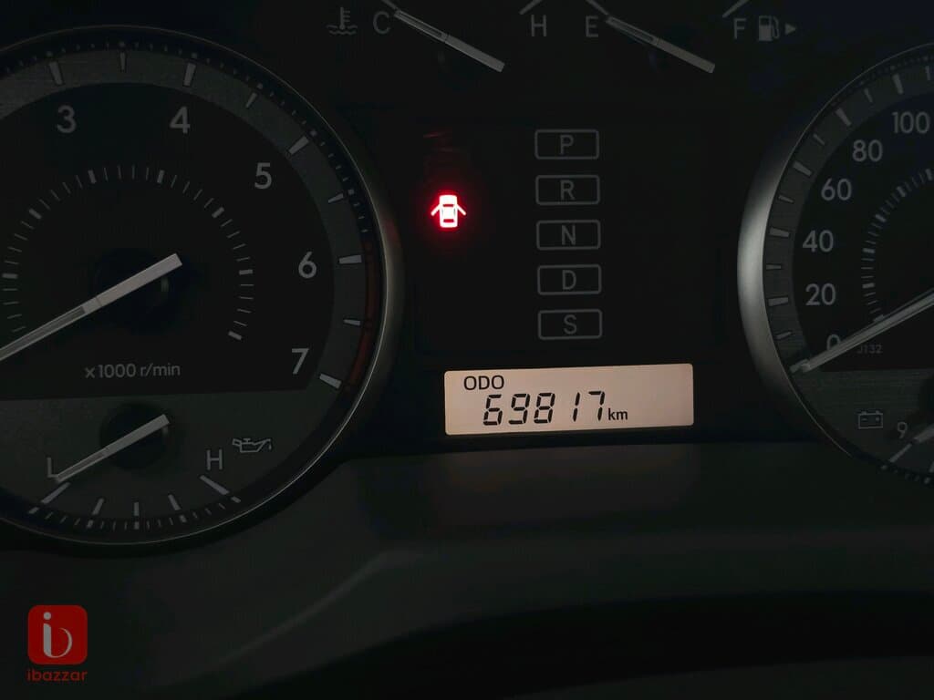 Toyota Land Cruiser GXR 8