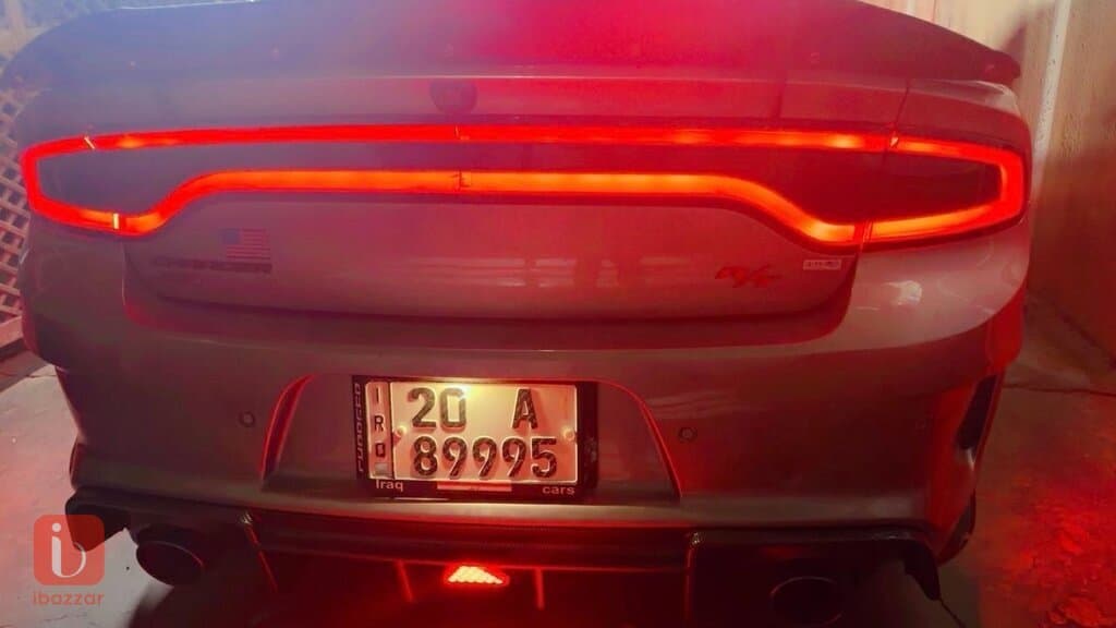 Dodge Charger SXT 2