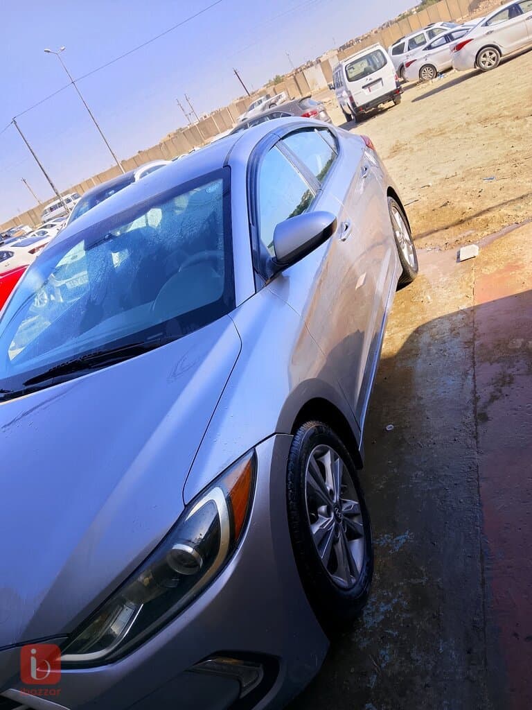 Hyundai Elantra 7