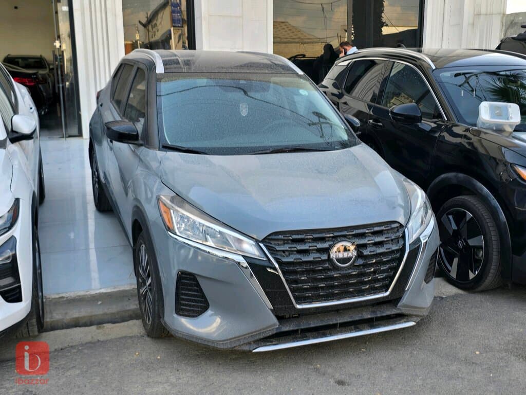 Nissan Kicks SV 2