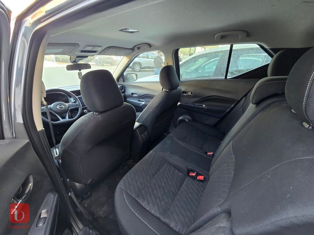 Nissan Kicks SV 7