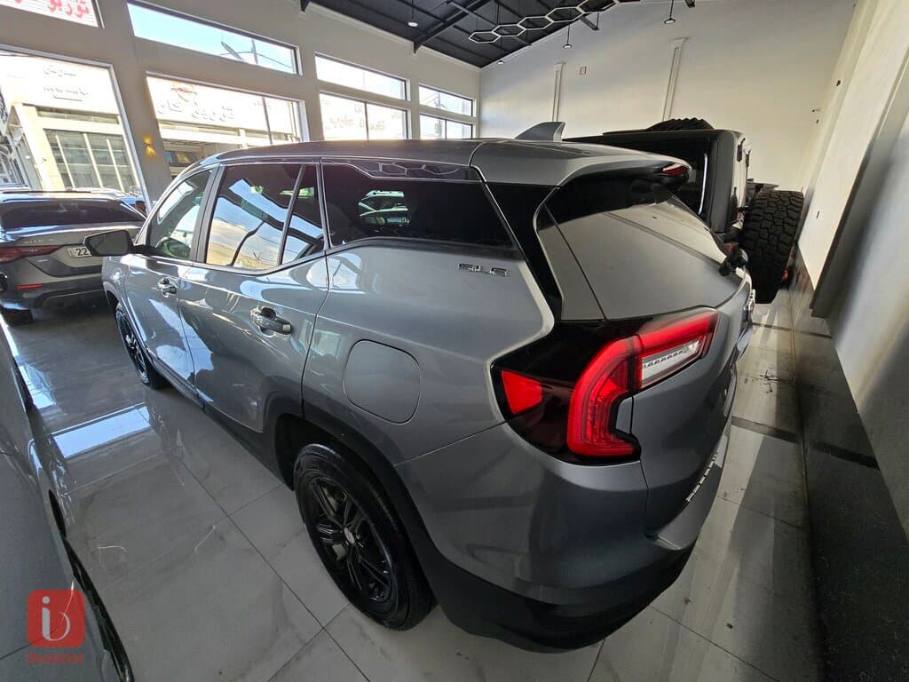 GMC Terrain 4