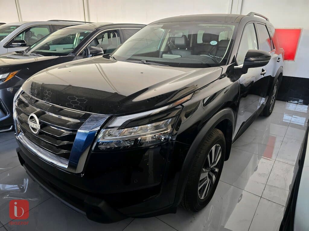 Nissan Pathfinder SL 2