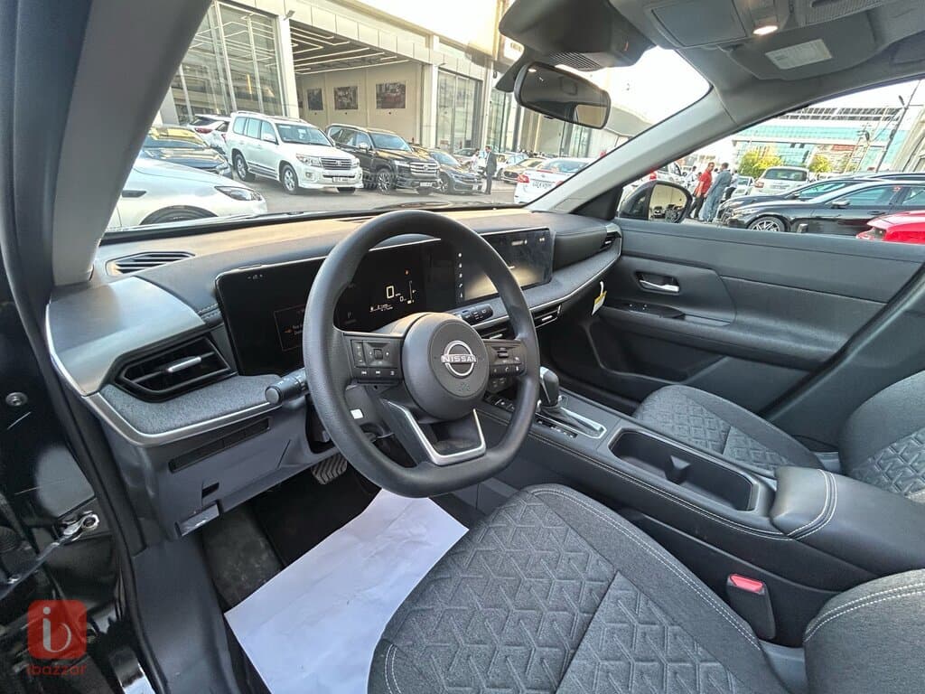 Nissan Kicks SV Plus 13