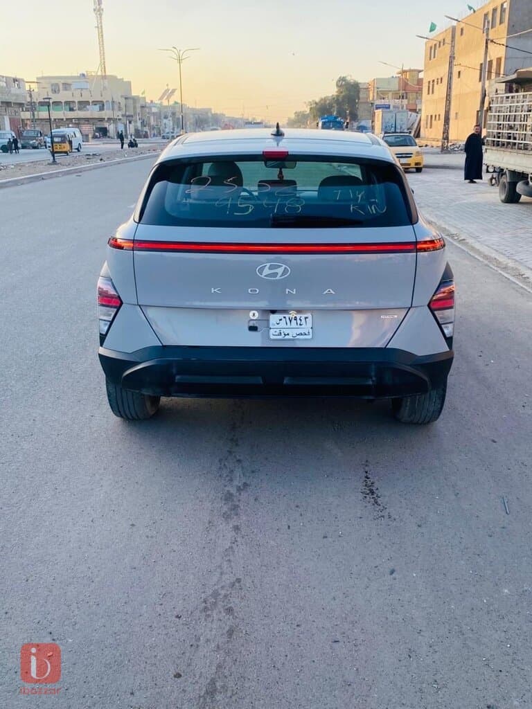 Hyundai Kona 2.0 I4 FWD 11