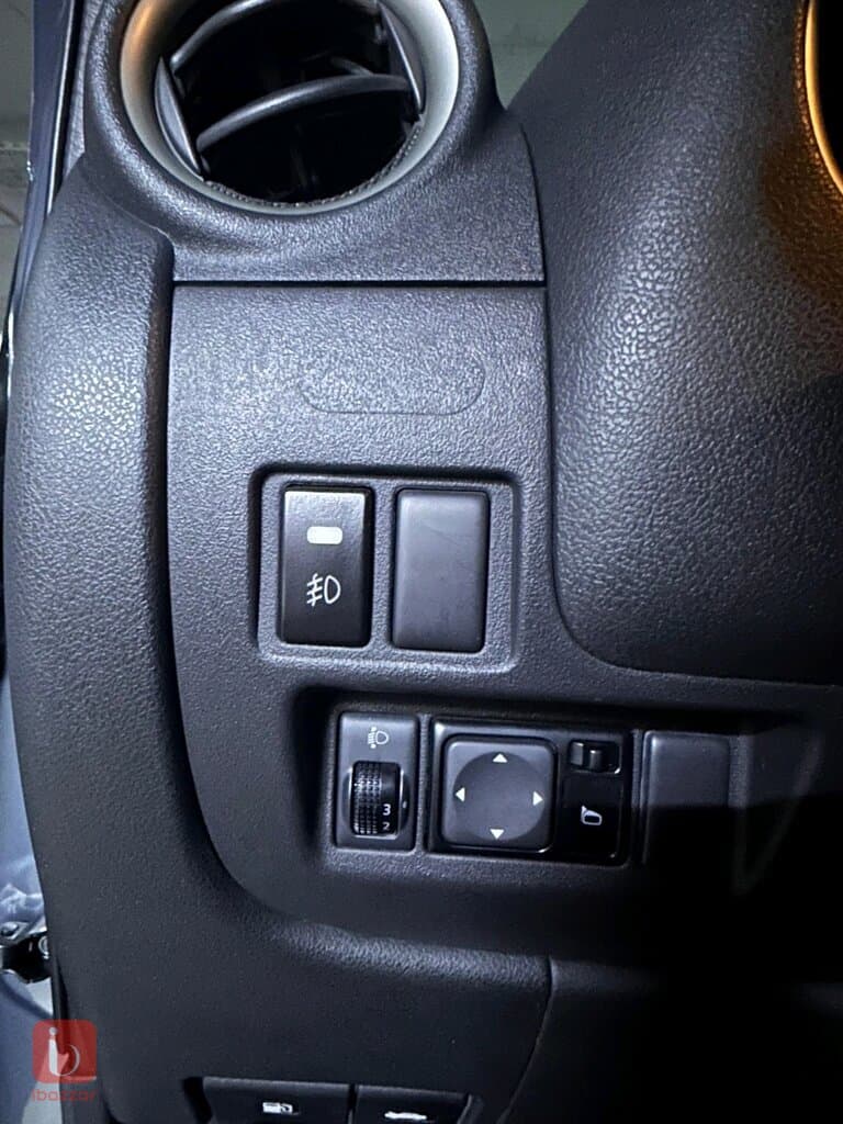Nissan Micra S 6