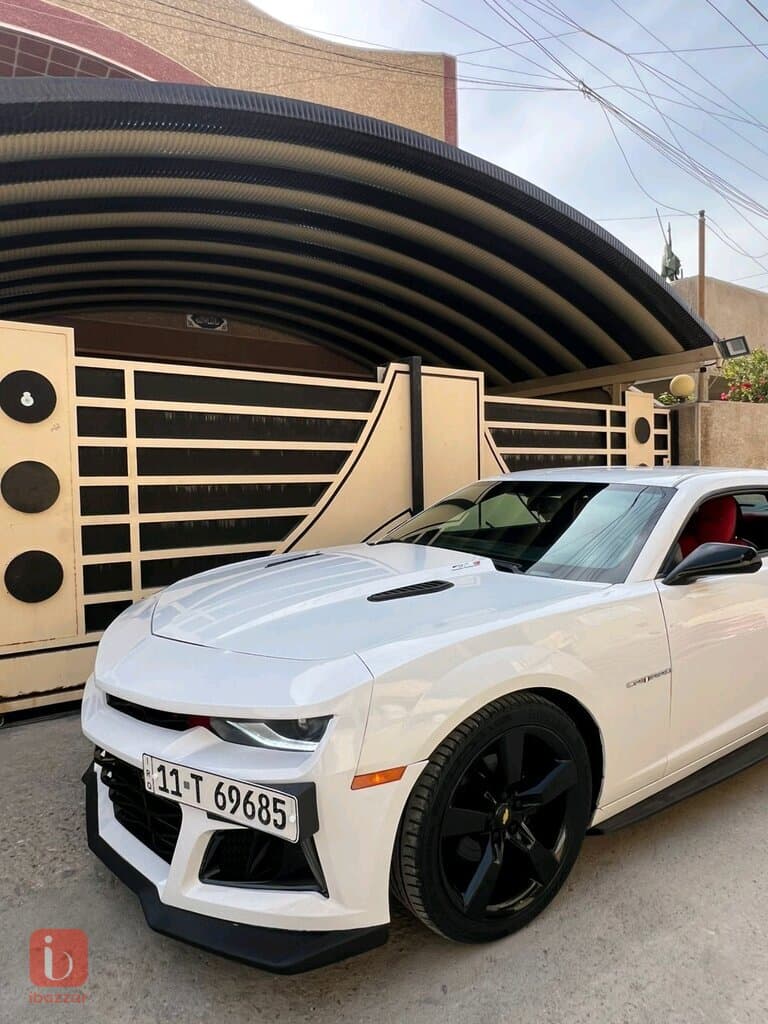 Chevorlet Camaro RS 8