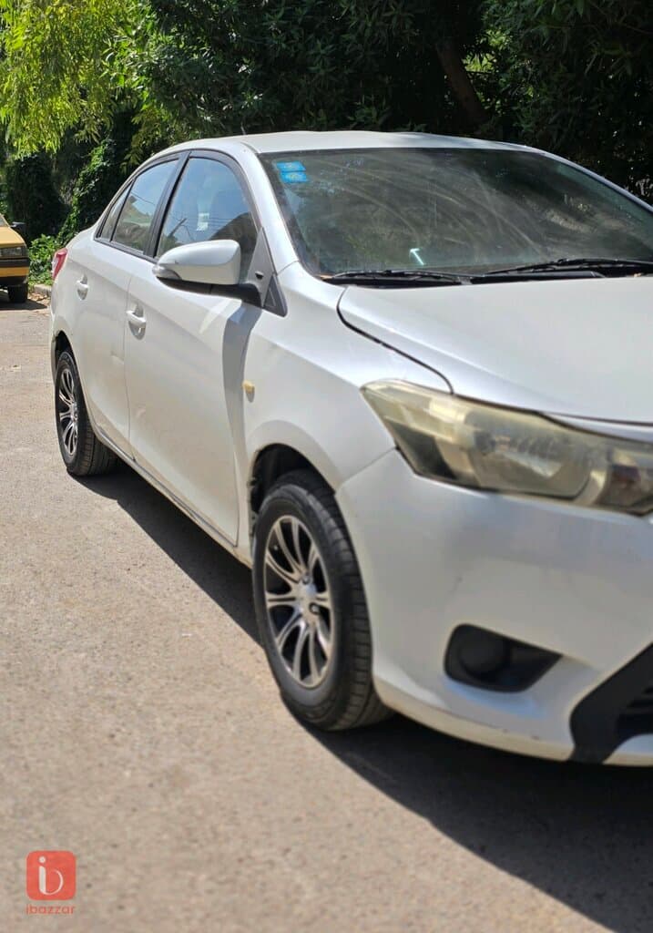 Toyota Yaris 2