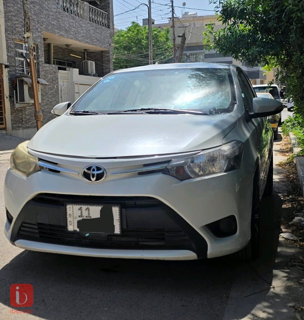 Toyota Yaris 8