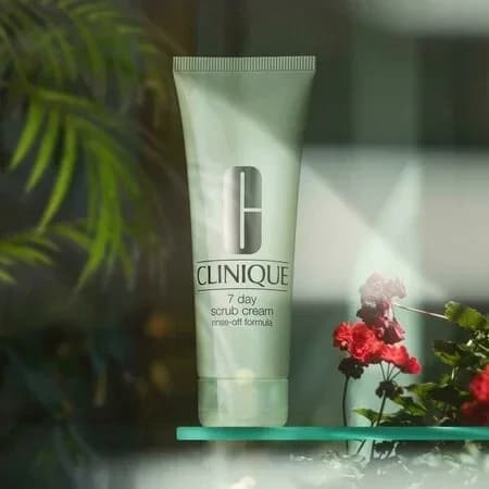 Clinique 7 Day Scrub Cream Rinse-Off Formula 1