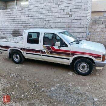 نيسان