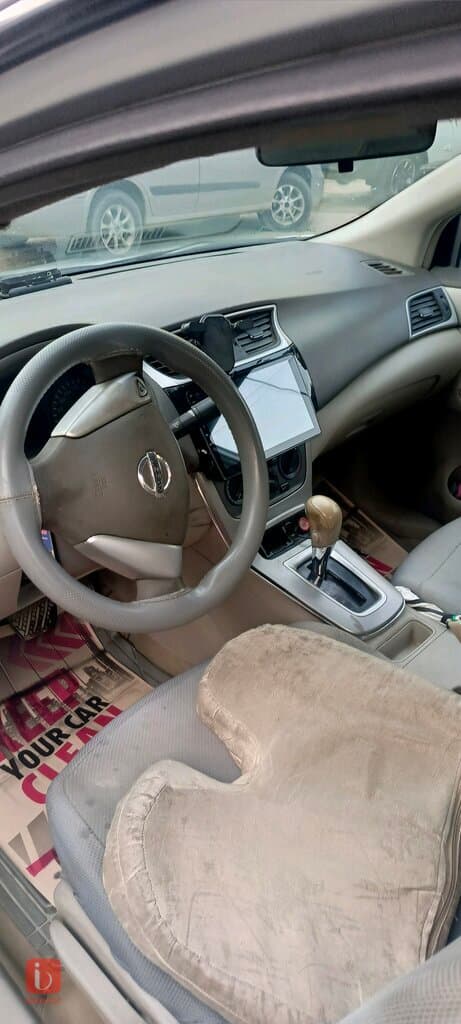 Nissan Sentra 8