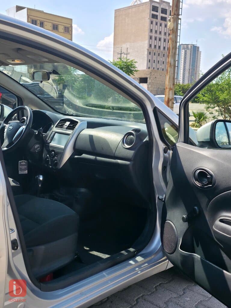 Nissan Versa — photo 6