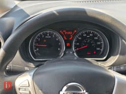Nissan Versa — photo 8