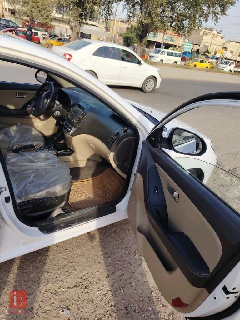 Hyundai Elantra 9
