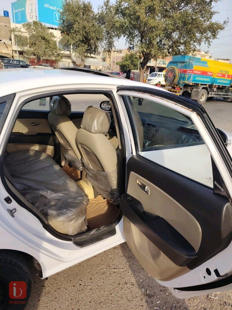 Hyundai Elantra 10