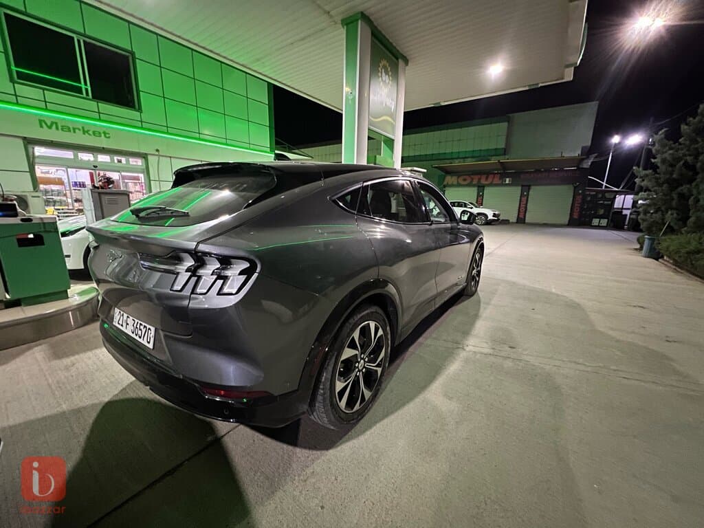 Ford Mustang 3