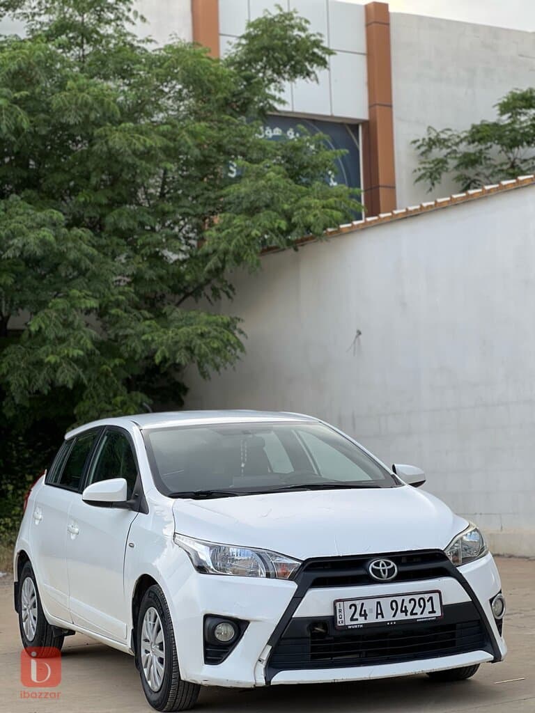 Toyota Yaris SE 1