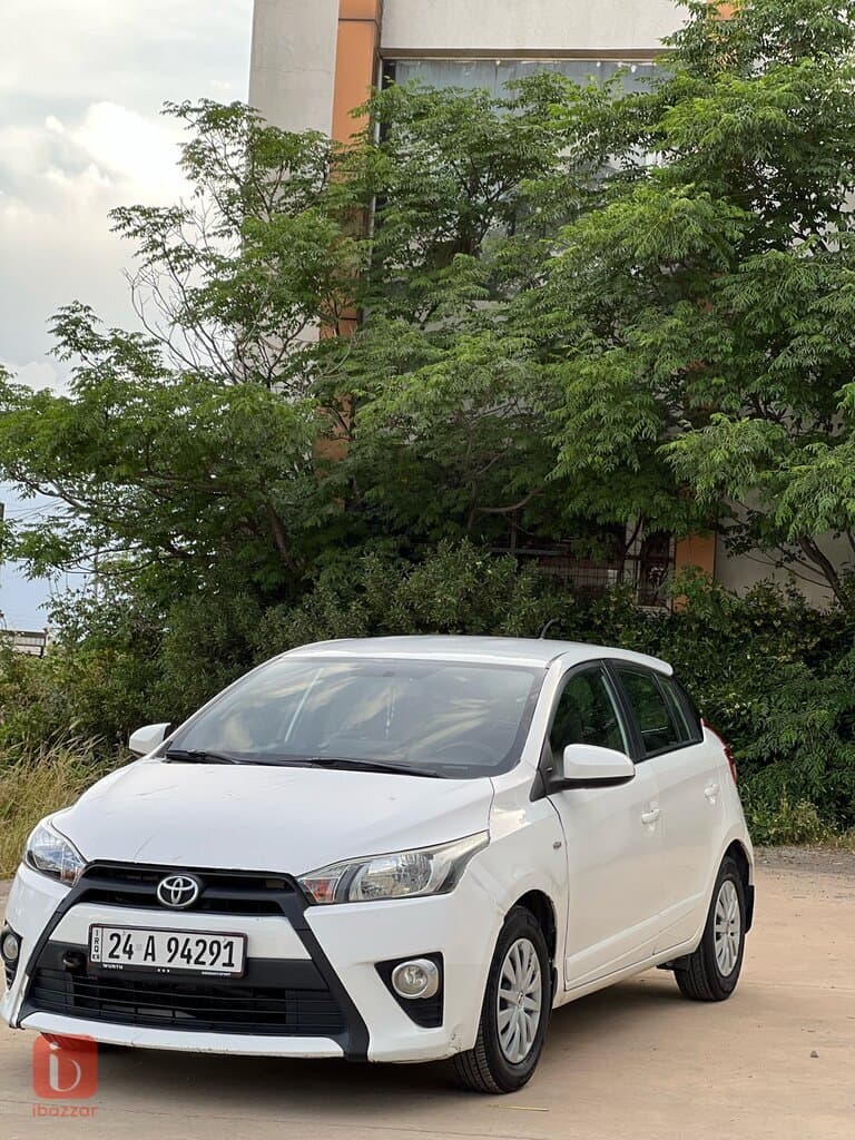 Toyota Yaris SE 3