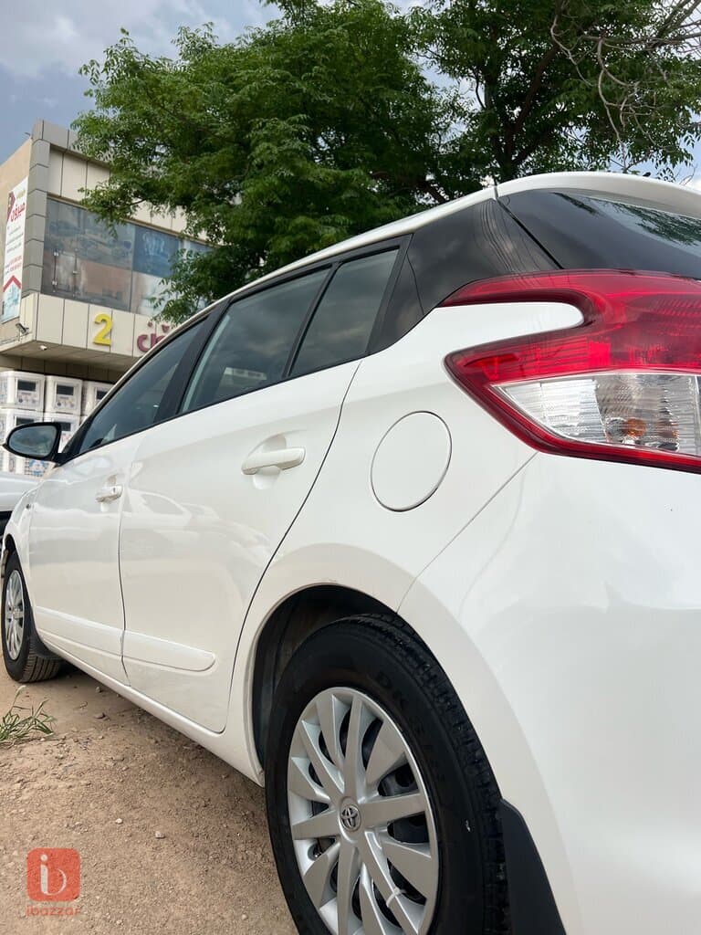 Toyota Yaris SE 5