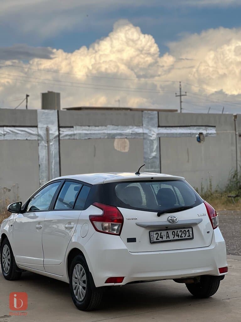Toyota Yaris SE 6