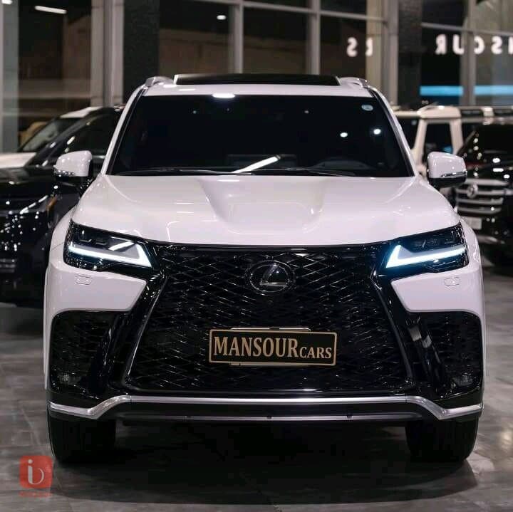Lexus LX600 F Sport 2
