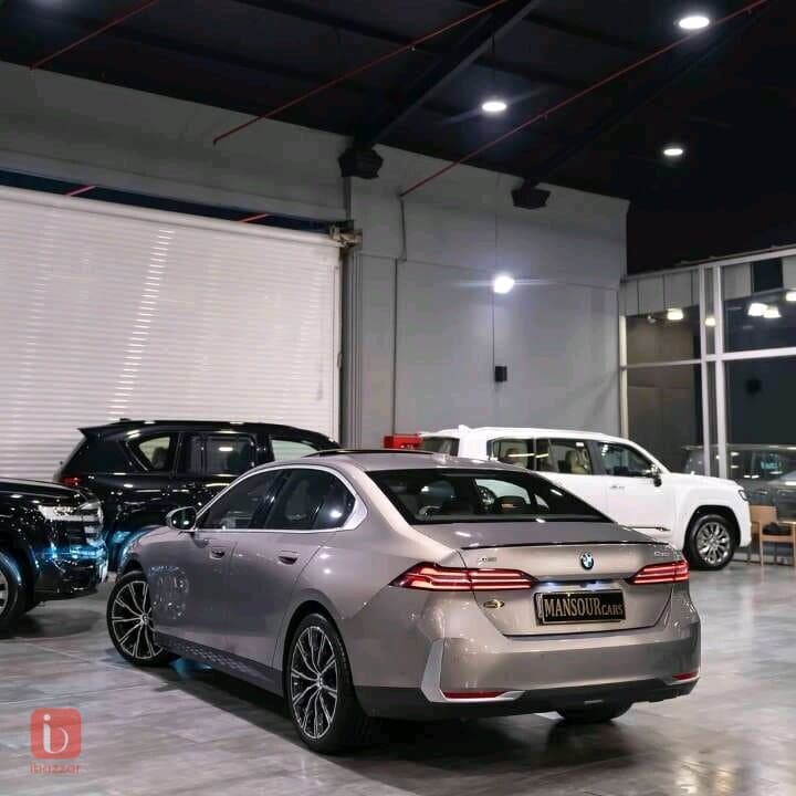 بي ام دبليو السلسلة-5 530i — photo 4