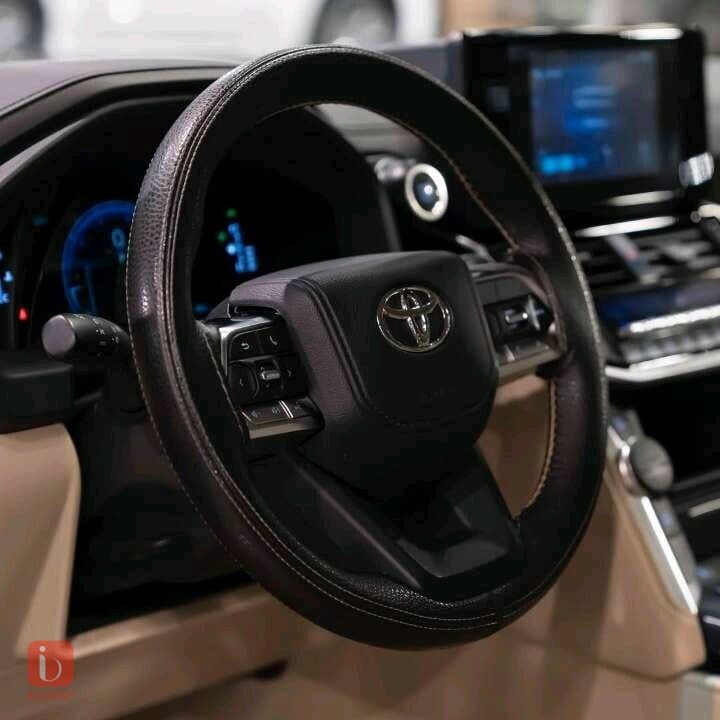 Toyota Land Cruiser GXR 6
