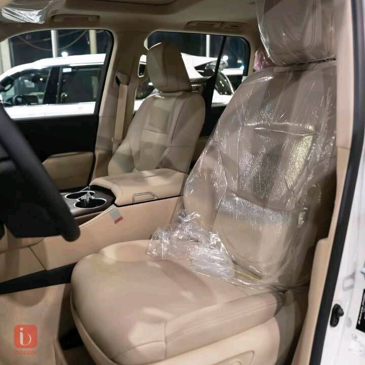 Toyota Land Cruiser GXR 9