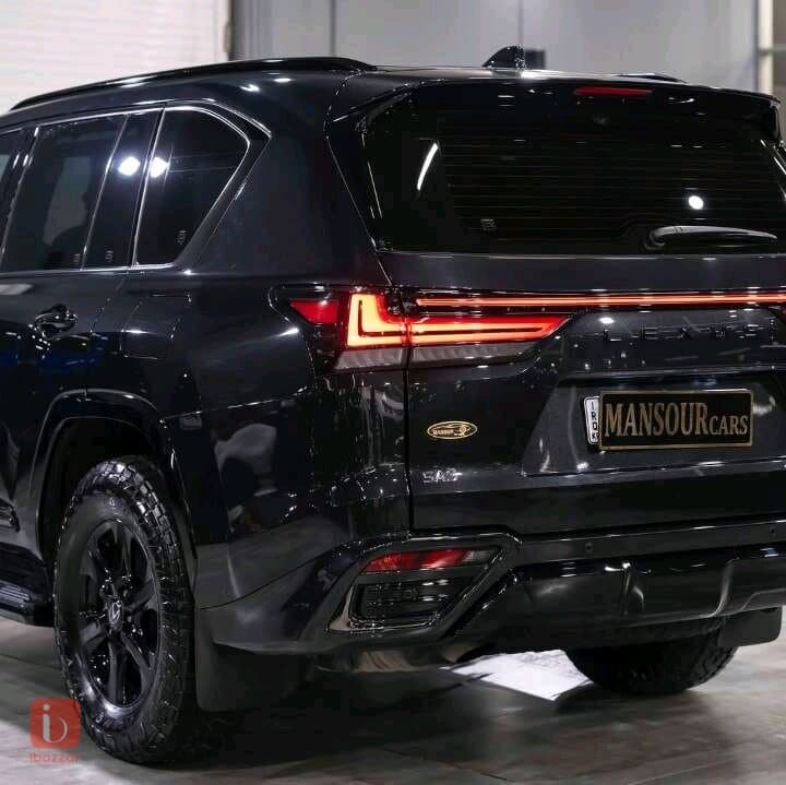 Lexus LX600 5