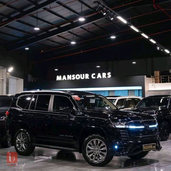 Toyota Land Cruiser GXR Limited 1