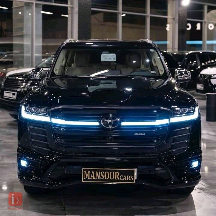 Toyota Land Cruiser GXR Limited 2