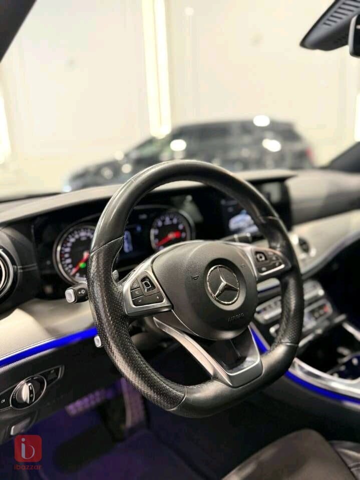 Mercedes-Benz E-Class E 200 9