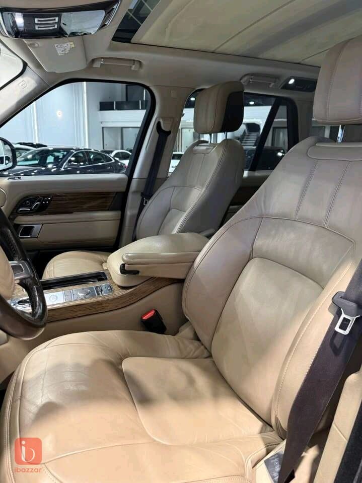 Land Rover Range Rover HSE — photo 9