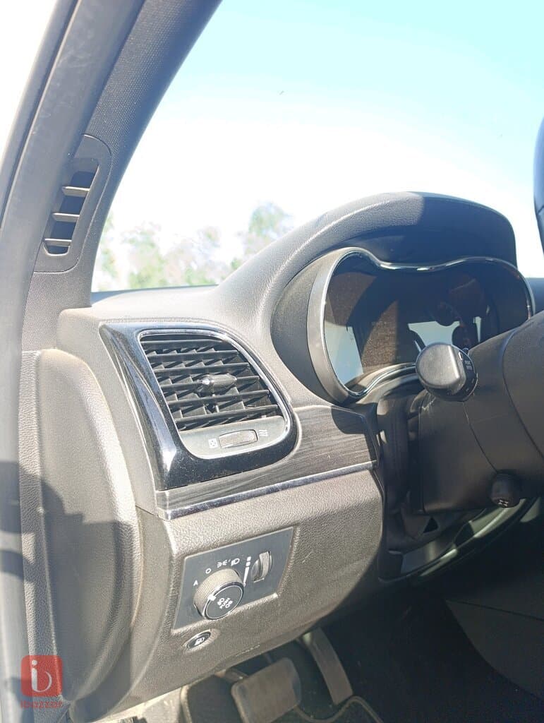 Jeep Grand Cherokee Summit — photo 12