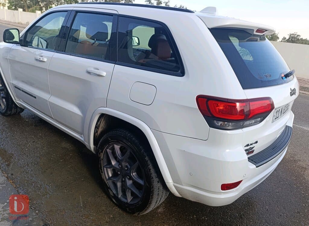 Jeep Grand Cherokee Summit — photo 6