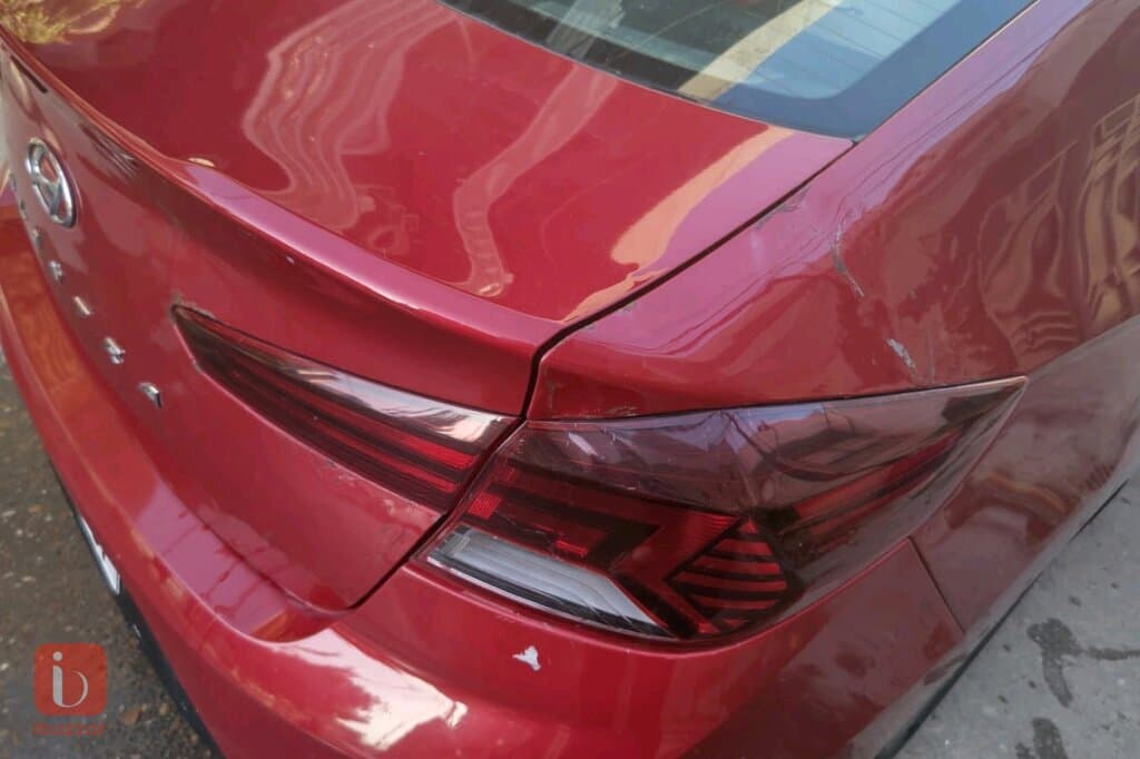 Hyundai Elantra Standard 6