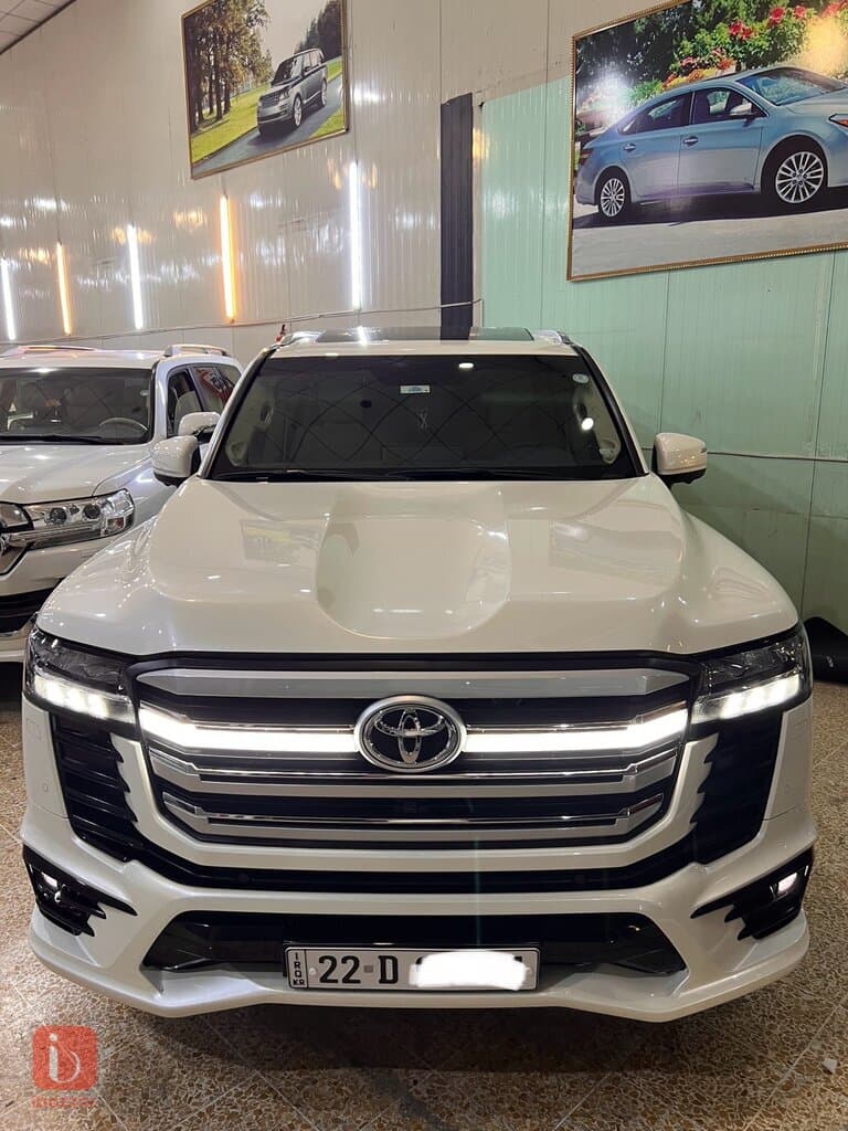 Toyota Land Cruiser GXR Limited 2