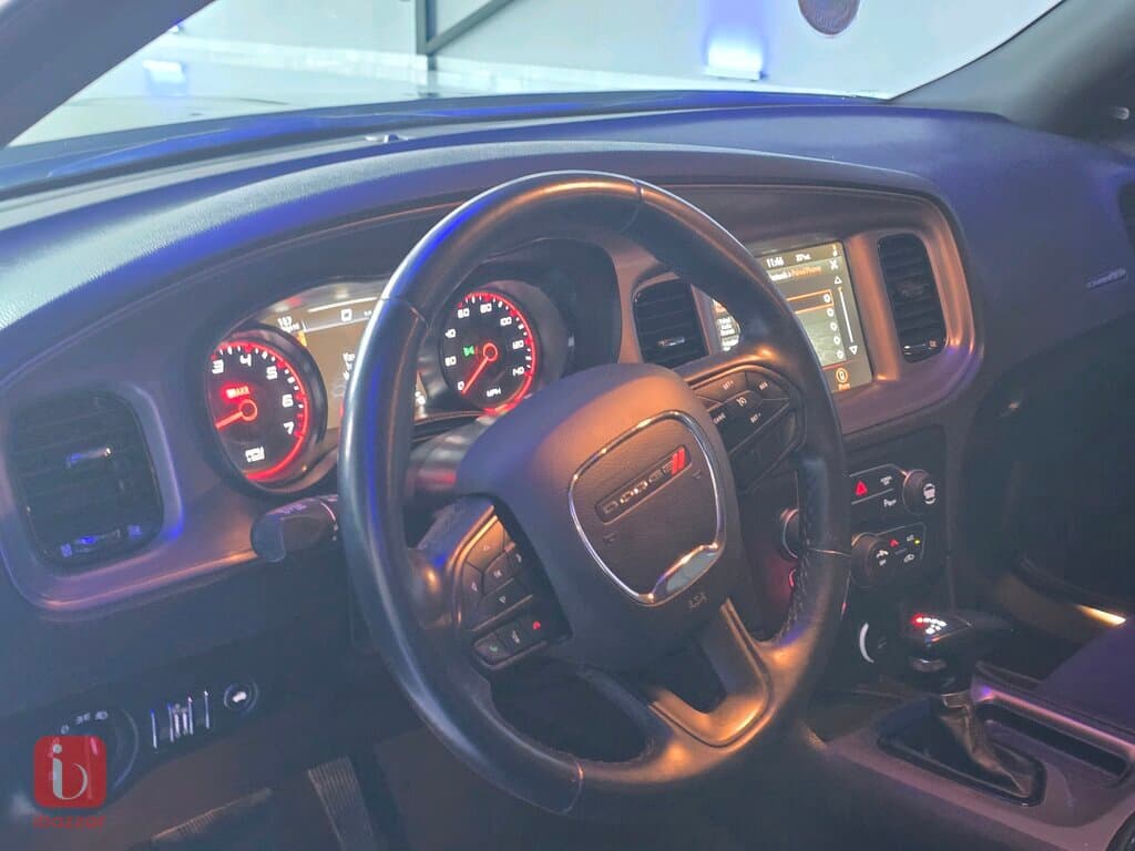Dodge Charger SXT 9