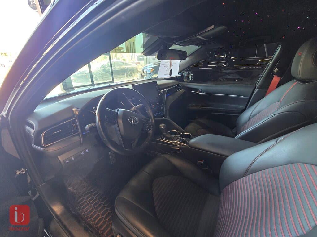 Toyota Camry TRD — photo 7