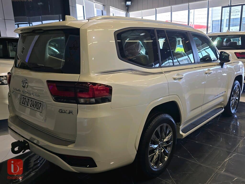 Toyota Land Cruiser GXR 5