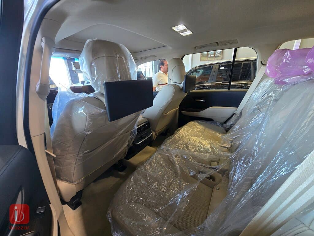 Toyota Land Cruiser GXR 5